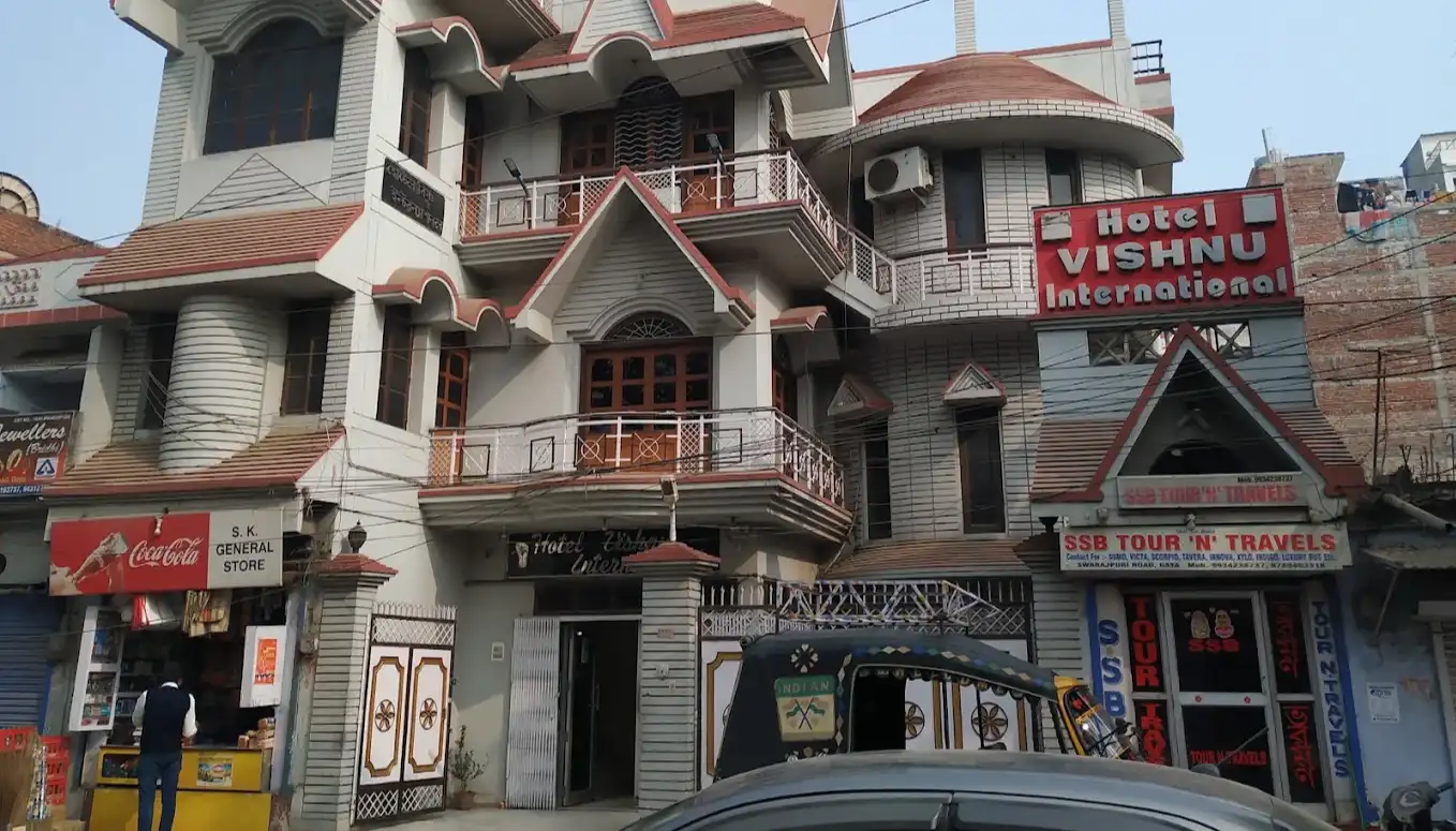 Hotel Vishnu International